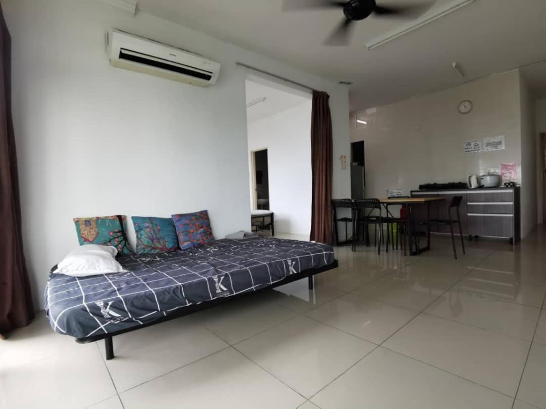 Vista Alam Serviced Apartment Near Idcc Sacc Pkns Uitm Msu Avisena Shah Alam Eksteriør bilde