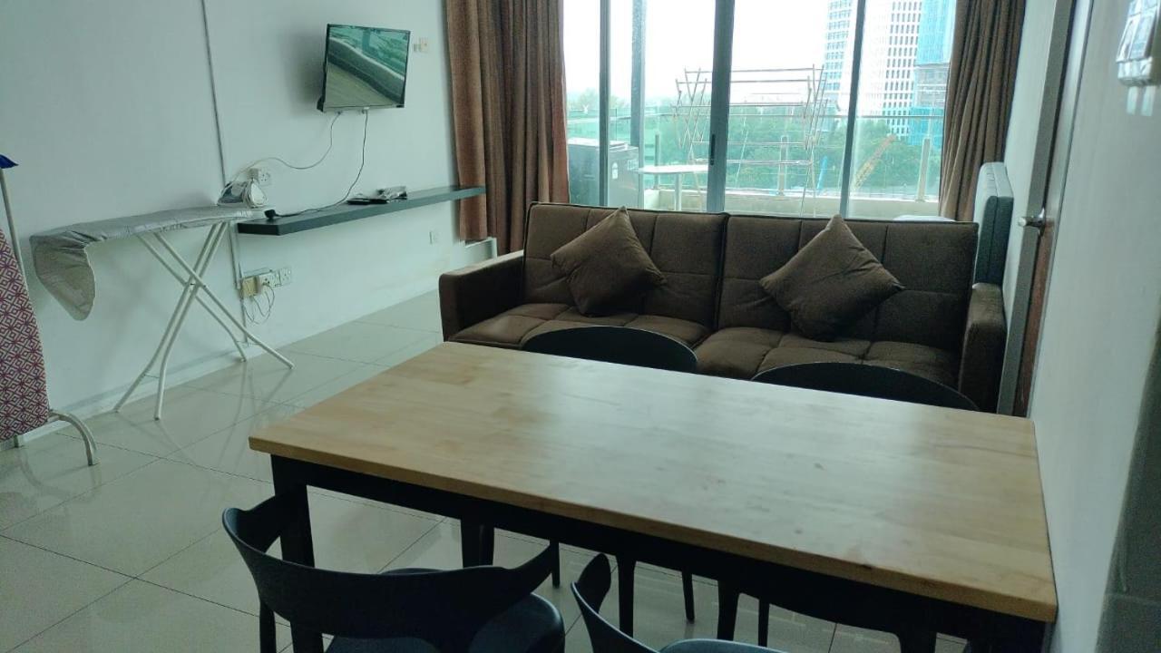 Vista Alam Serviced Apartment Near Idcc Sacc Pkns Uitm Msu Avisena Shah Alam Eksteriør bilde